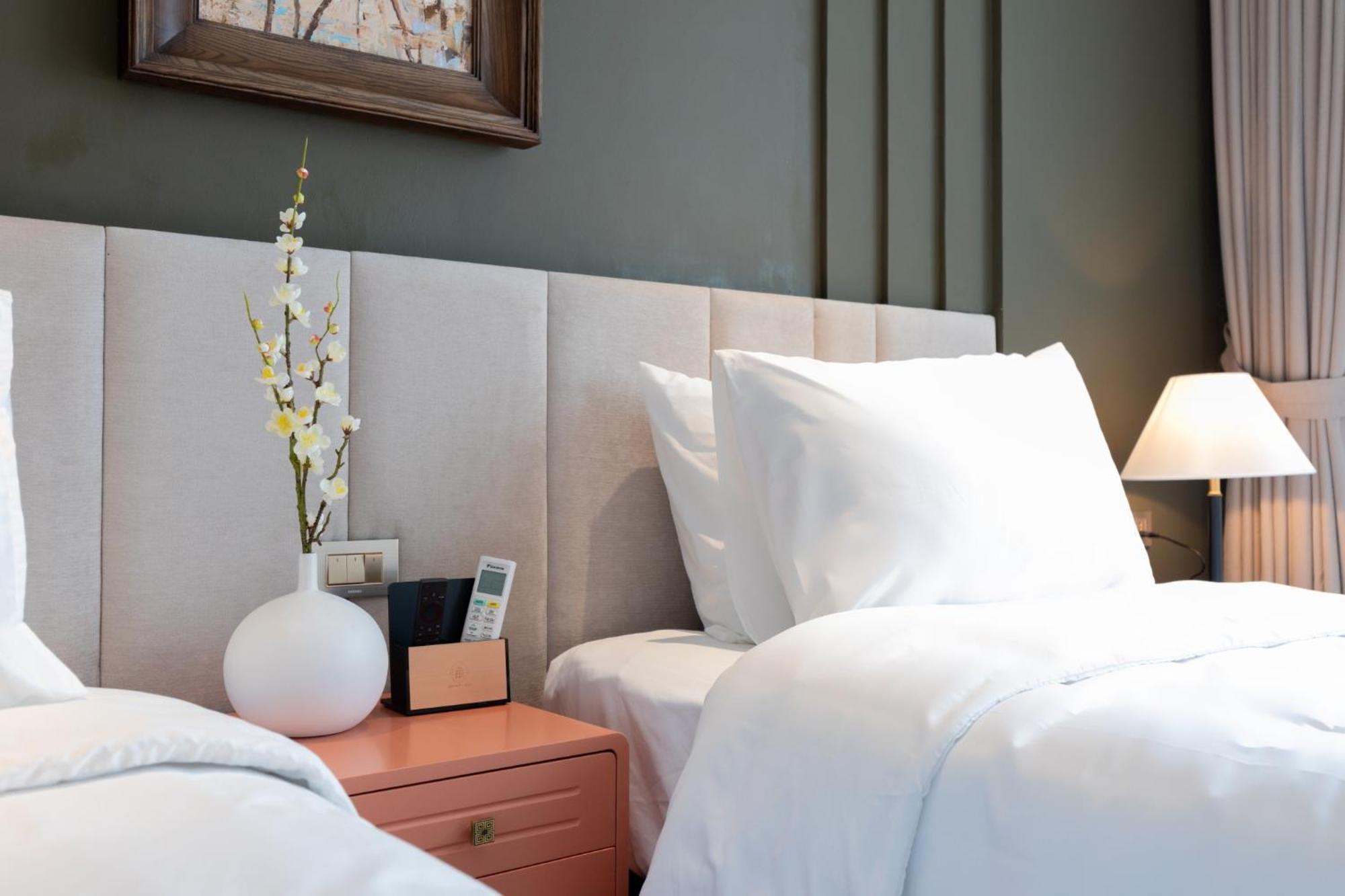 Sword Lake Hotel Ханой Экстерьер фото
